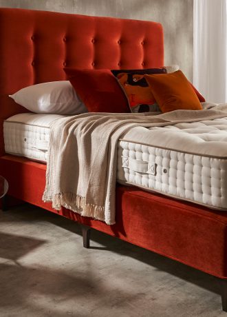 Boxspringbett Signatory mit Kopfteil Achilles